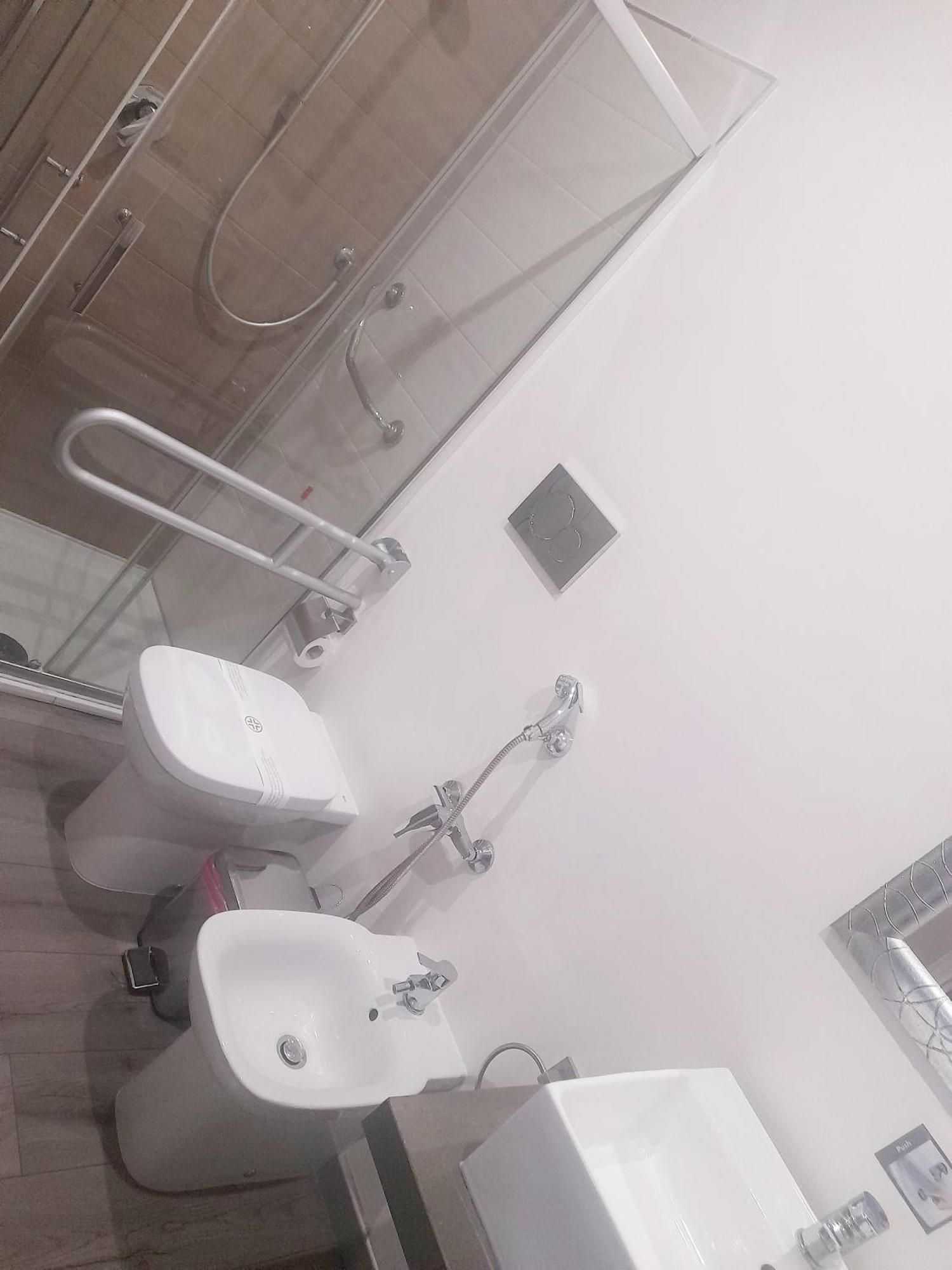 White House & B. Hotel Sinnai Bagian luar foto