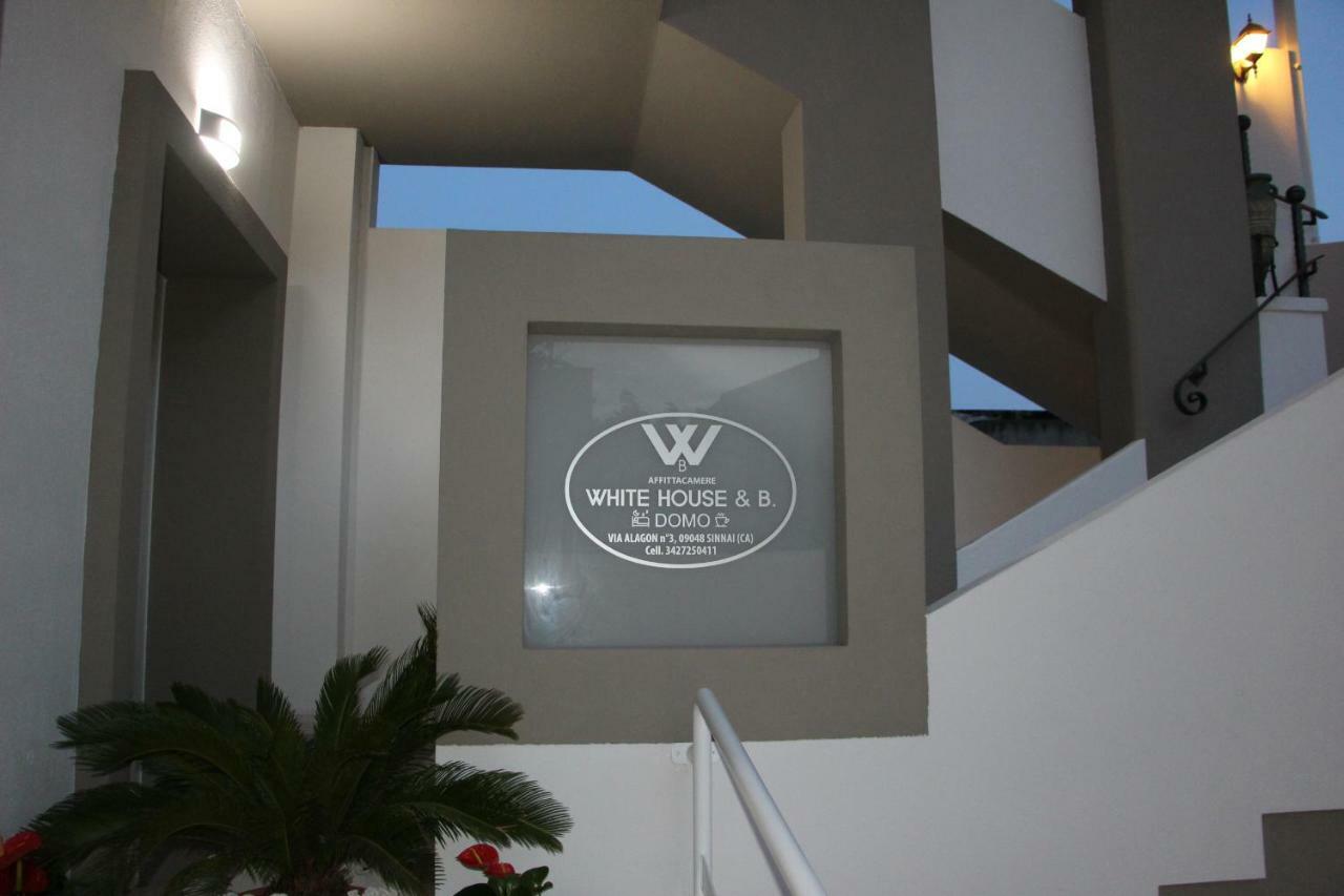 White House & B. Hotel Sinnai Bagian luar foto